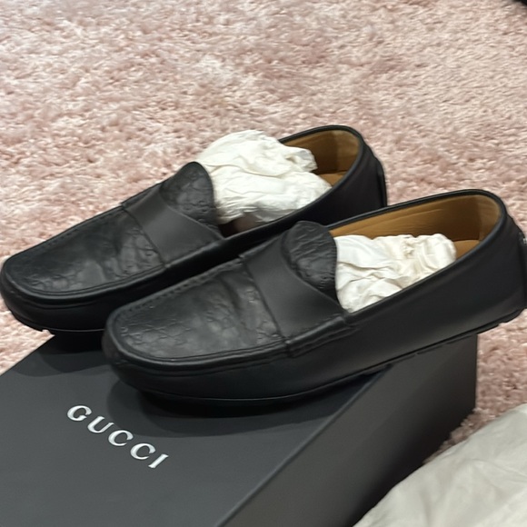 Men’s Gucci Loafers Like New - Picture 2 of 4